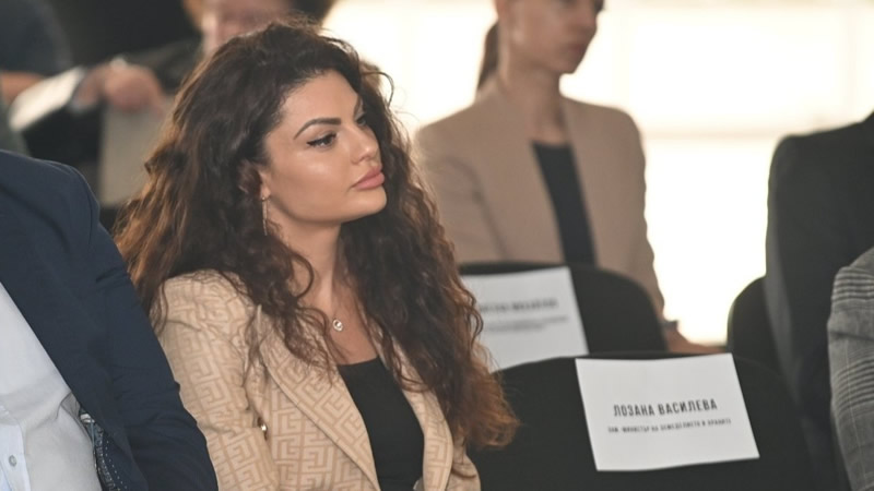 Изпълнителният директор на ДФЗ Ива Иванова присъства на дискусия, посветена на възможностите за сдружаване в земеделието